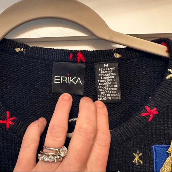 Vintage Christmas Sweater - Picture 2 of 5